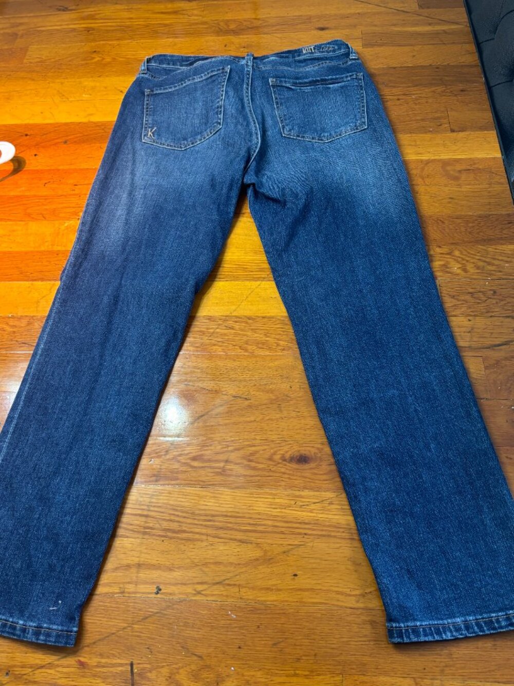 Kut from the Kloth Katy High Rise Ankle Straigh Jeans - Size 6 - Picture 5 of 7